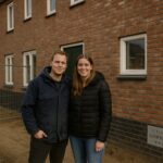 2025: Opa Elbert bouwt mee aan huis kleinzoon