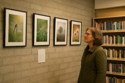Expositie natuurbeelden door Alie van den Brandhof in Renswoudse bieb